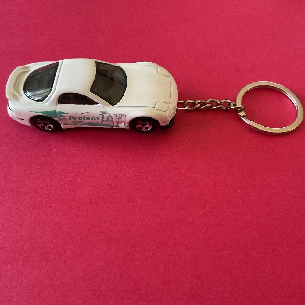 Car & Cartoon Keychains - Picture 2 of 10